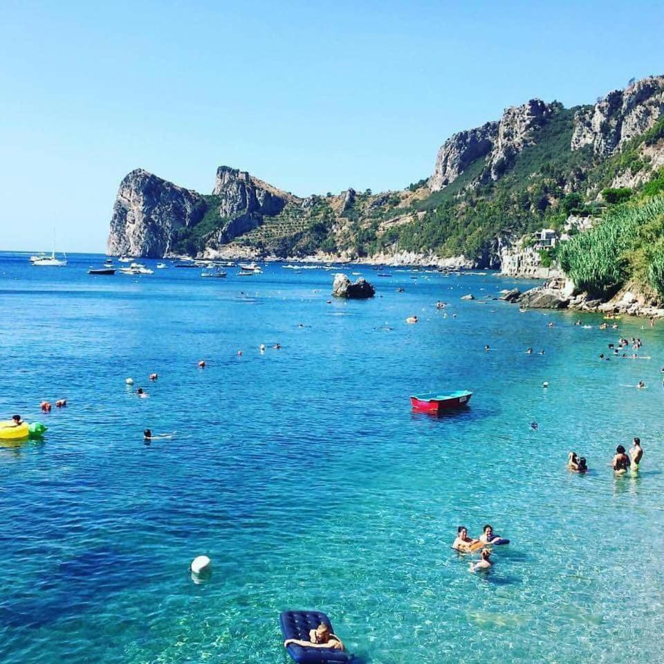 Camping Villaggio Nettuno Nerano Buitenkant foto