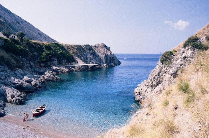 Camping Villaggio Nettuno Nerano Buitenkant foto