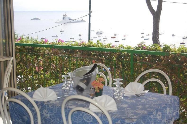 Camping Villaggio Nettuno Nerano Buitenkant foto