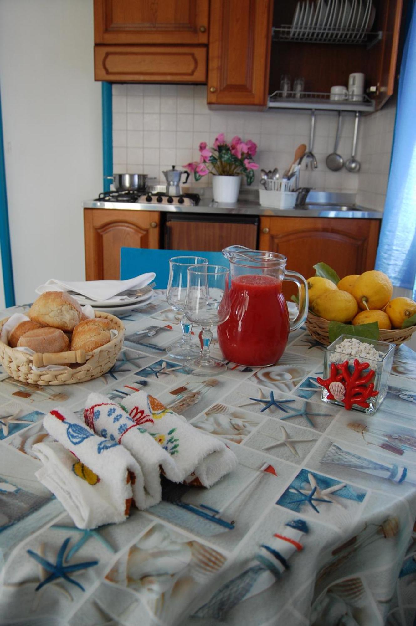 Camping Villaggio Nettuno Nerano Buitenkant foto