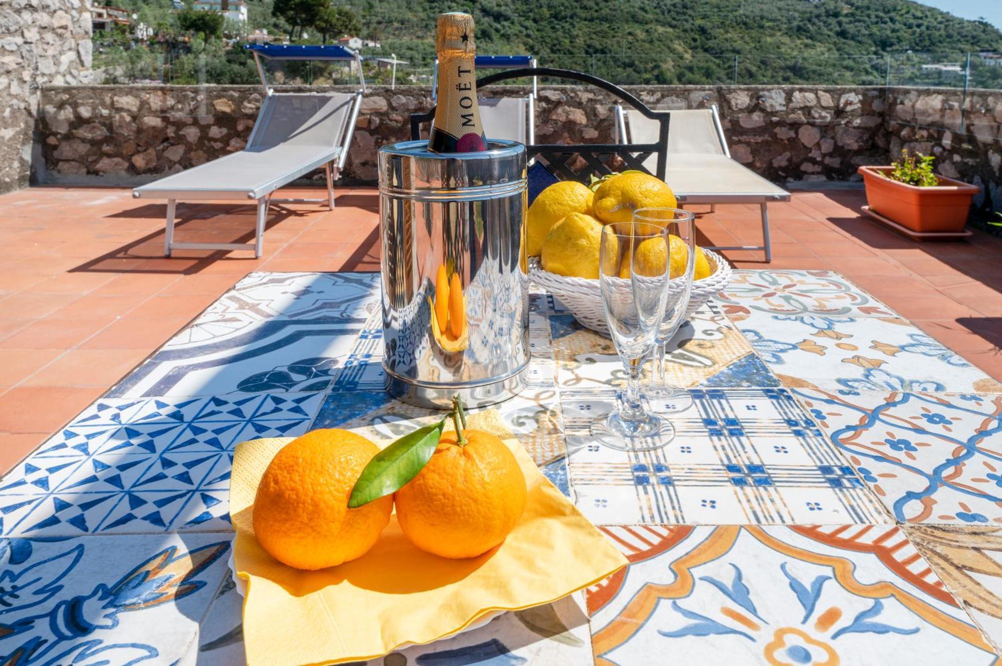 Camping Villaggio Nettuno Nerano Buitenkant foto