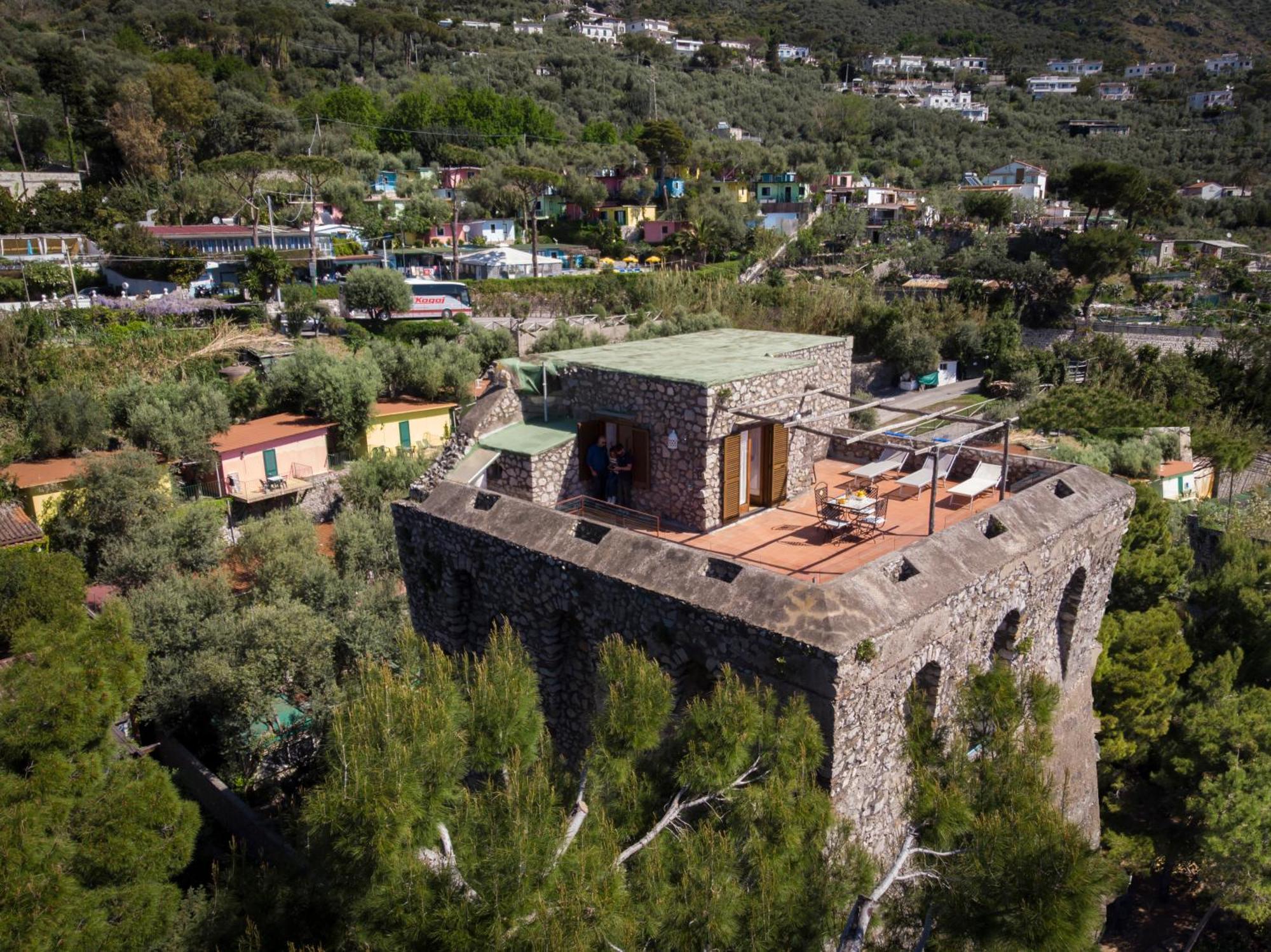 Camping Villaggio Nettuno Nerano Buitenkant foto